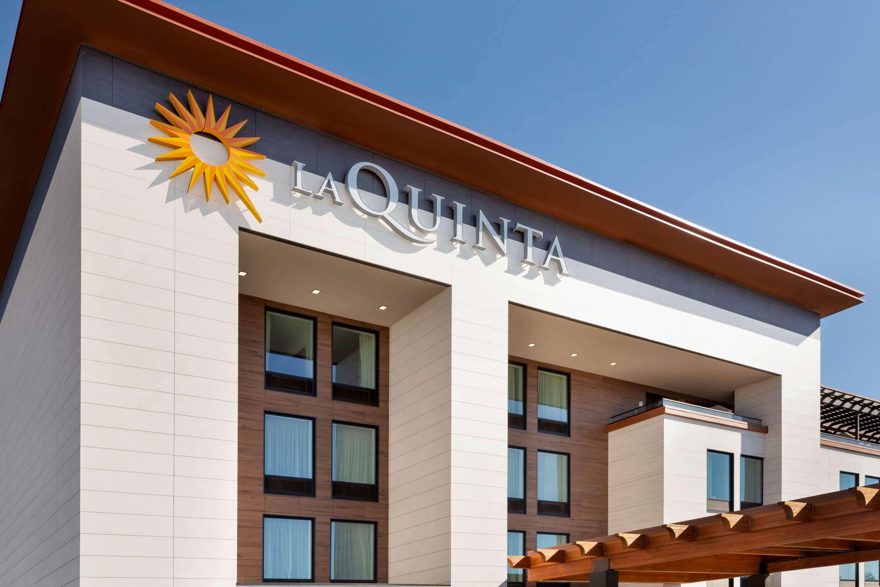 La Quinta Inn & Suites By Wyndham Santa Rosa Sonoma Exterior foto